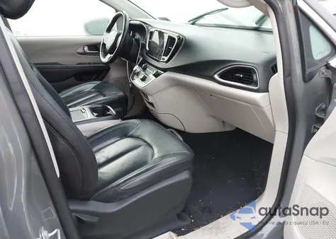 2021 Chrysler Pacifica Touring L from USA, damaged, VIN 2C4RC1BG9MR598468